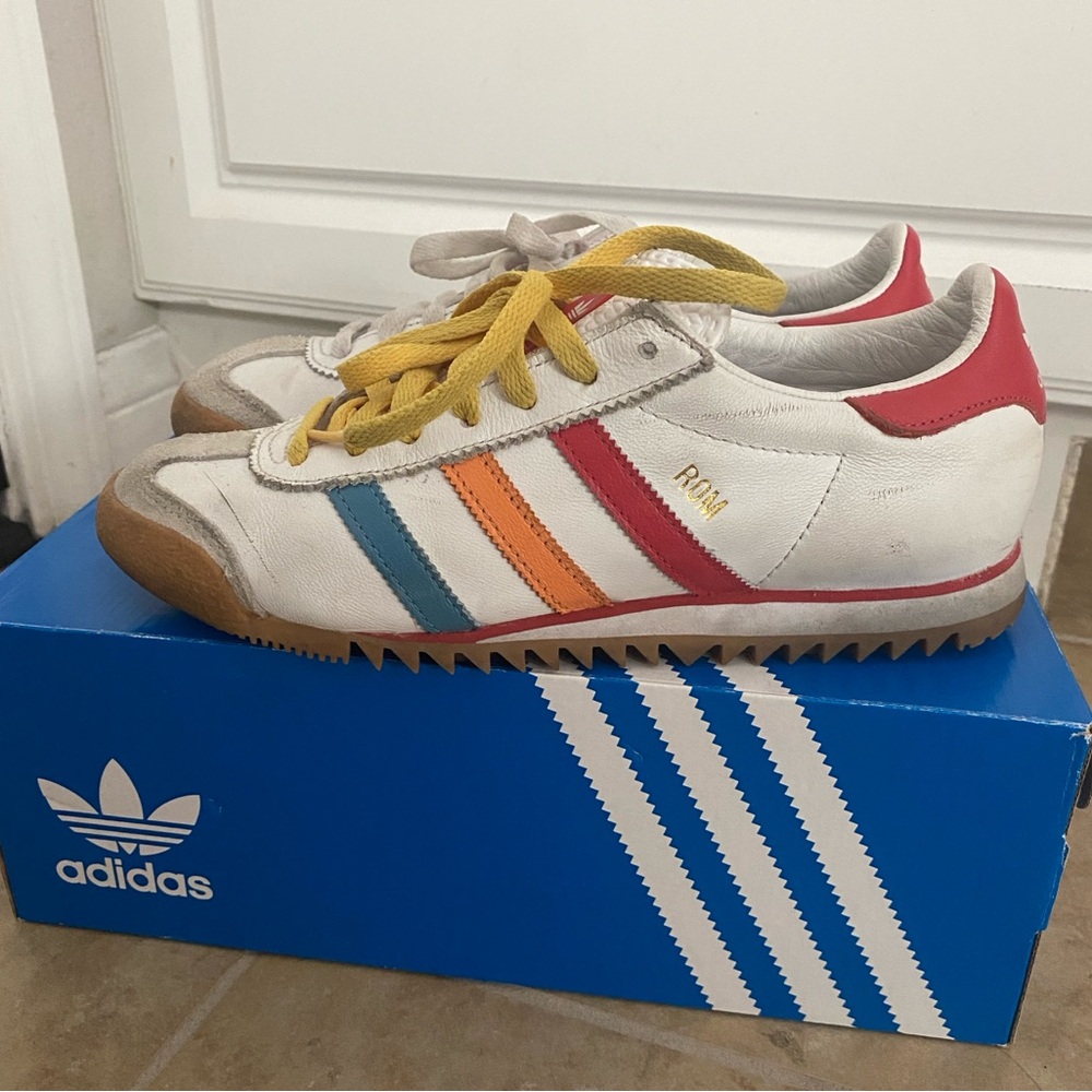Adidas originals 💙 ROM sneakers